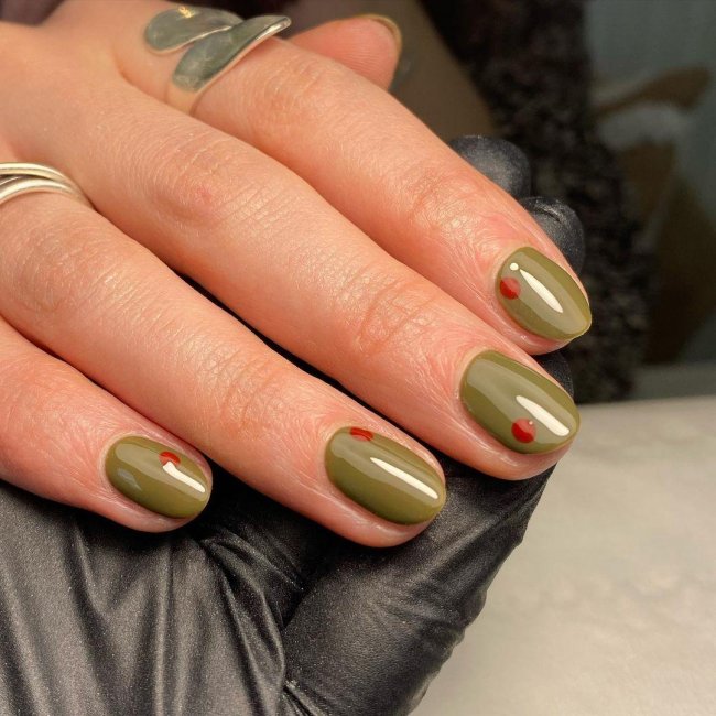 Lucky Nail Colors for September 2025