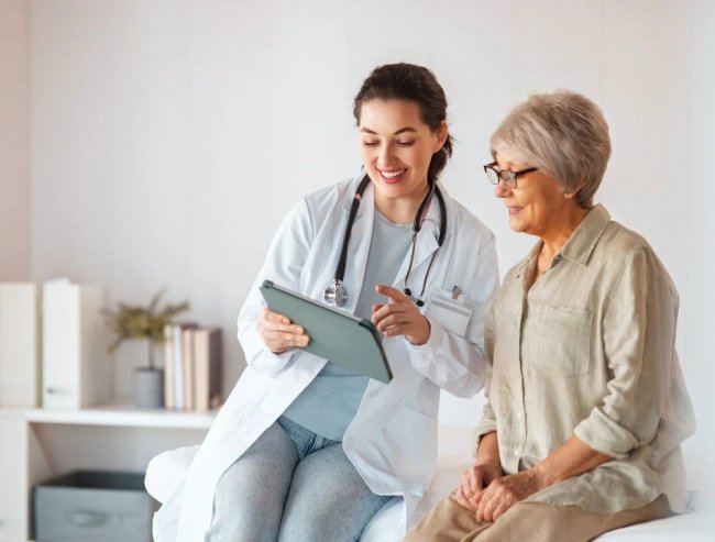 How GLP-1 Drugs Like Ozempic Work — Benefits and Risks Explained by a Doctor